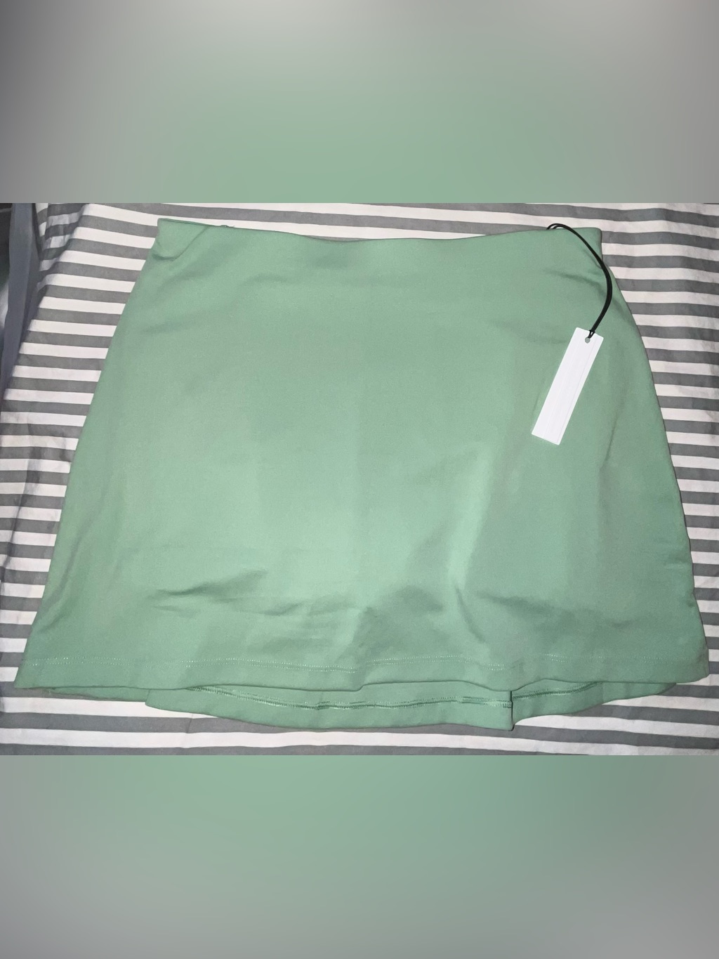 Paragon Fitwear Reluna Bare Sports Bra + Ace Mid-Rise Mini Skort In Matcha Sz M — image 5 of 8